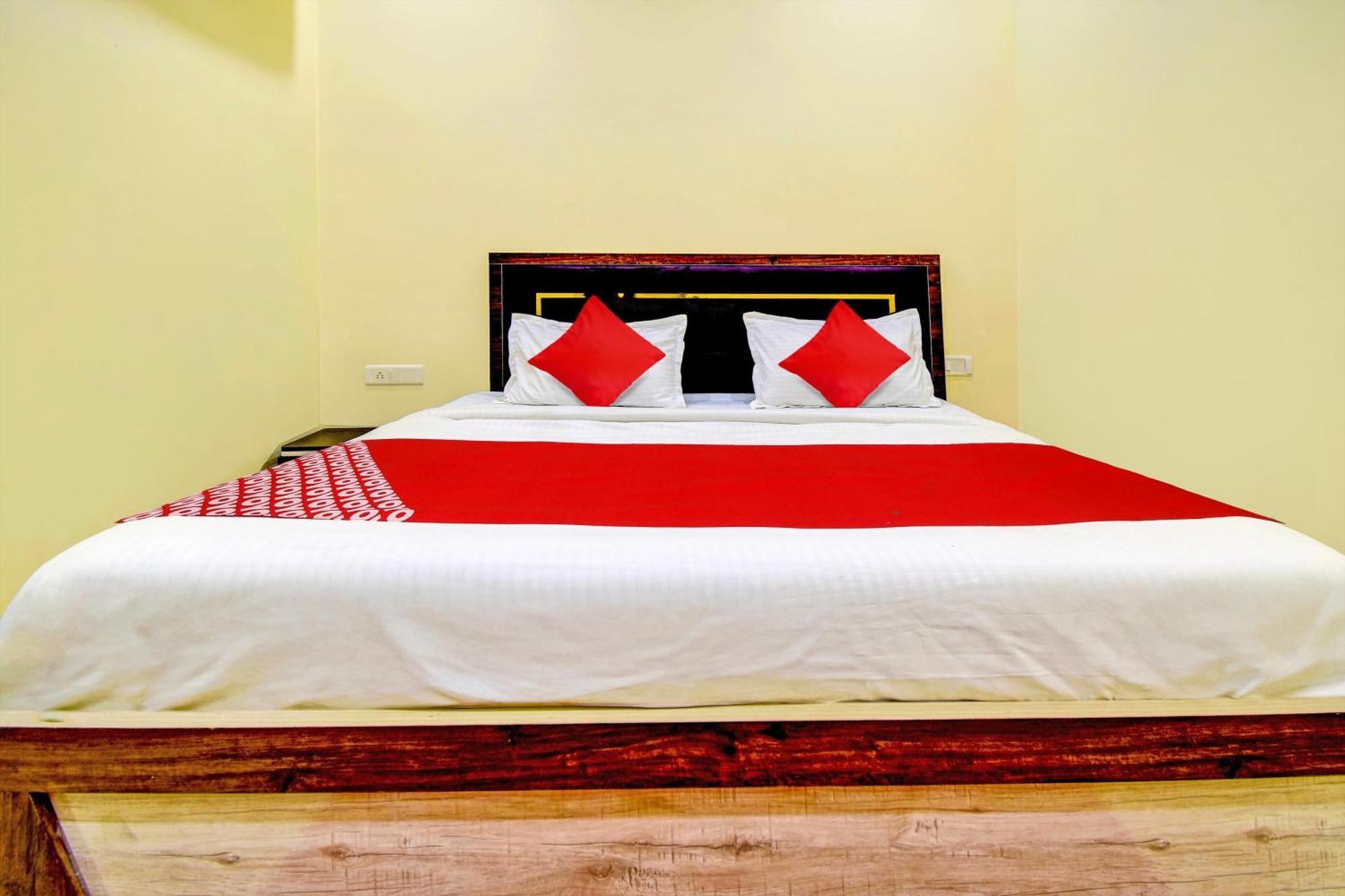 Hotel O Friendship Inn 德里 外观 照片